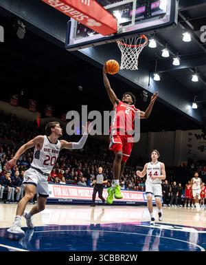 09 novembre 2023 Moraga, CA États-Unis Garde du Nouveau-Mexique Donovan dent (2)va au panier pendant le match de basket-ball masculin de la NCAA entre les Lobos du Nouveau-Mexique et les Gaels de Saint Mary. Saint MaryÃ¢â‚¬â„¢a battu le Nouveau-Mexique 72-58 à l'University Credit Union Pavilion Moraga Calif. Thurman James / CSM (crédit image : © Thurman James/CSM via ZUMA Press Wire) Banque D'Images