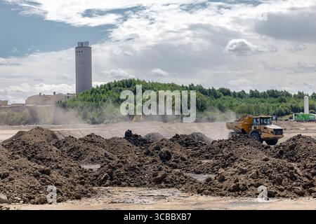 Un campus de datacenter de 1,9 milliards de livres sterling est prévu d'être développé près de l'ancienne centrale électrique au charbon de Didcot par la société américaine CloudHQ. Banque D'Images