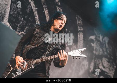 12 août 2023, Horsens, Copenhague, Danemark : Horsens, Danemark. 12h, août 2023. Le groupe de death metal mélodique suédois Arch Enemy donne un concert lors du festival de metal danois Jailbreak 2023 à Horsens. Ici le guitariste Michael Amott est vu en direct sur scène. (Crédit image : © Rolf Meldgaard/Gonzales photo via ZUMA Press) Banque D'Images