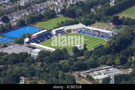 Vue aérienne de Cardiff, du terrain de cricket de Sophia Gardens et du Sport Wales National Centre, South Wales, Royaume-Uni Banque D'Images