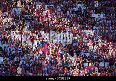 16 septembre 2023 : . Fans de RB Leipzig lors d'un 1. Match Bundesliga, RB Leipzig vs FC Augsburg, au Red Bull Arena, Leipzig, Allemagne. Kim Price/CSM (crédit image : © Kim Price/CSM via ZUMA Press Wire) Banque D'Images