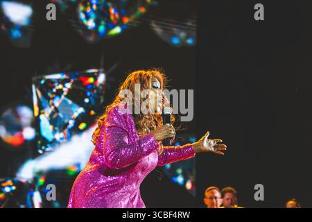 Skanderborg, Danemark. 07 août 2025. La chanteuse américaine Gloria Gaynor donne un concert live lors du festival de musique danois SmukFest 2025 à Skanderborg. Crédit : Gonzales photo/Alamy Live News Banque D'Images