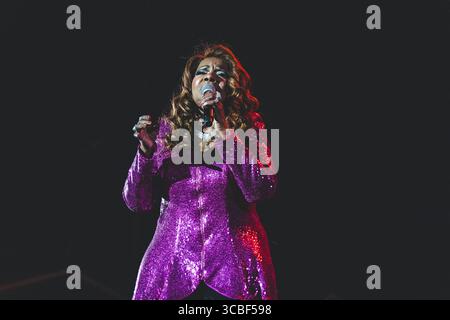 Skanderborg, Danemark. 07 août 2025. La chanteuse américaine Gloria Gaynor donne un concert live lors du festival de musique danois SmukFest 2025 à Skanderborg. Crédit : Gonzales photo/Alamy Live News Banque D'Images