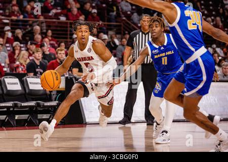 2 novembre 2022 : la garde des Gamecocks de Caroline du Sud, Meechie Johnson (5 ans), se dirige vers le panier contre les Lions de mars Hill lors de la première mi-temps du match de basket-ball de la NCAA au Colonial Life Arena à Columbia, Caroline du Sud. (Scott Kinser/Cal Sport Media) (image crédit : © Scott Kinser/CSM via ZUMA Press Wire) Banque D'Images