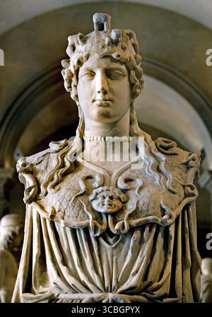 Athéna Parthène copie romaine en marbre du 1er au 2ème cent après J.-C. après le 5ème cent avant J.-C. original par Phidias Grèce Grèce Musée du Louvre Paris France (L'Athéna Parthène était une statue monumentale et emblématique de la déesse Athéna, créée par le sculpteur Phidias vers 447-438 avant notre ère pour le Parthénon à Athènes. Cette statue colossale, faite d'ivoire et d'or sur un noyau en bois, représente Athéna entièrement armée, tenant une statue de Nike (victoire) et une lance. C'était un symbole du pouvoir athénien, de la richesse et de la dévotion à leur déesse patronne, et un chef-d'œuvre du grec Banque D'Images