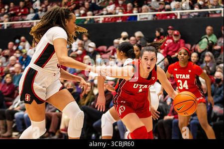 20 janvier 2023 Palo Alto CA, U.S.A. la garde de l'Utah Isabel Palmer (1)va au panier lors du match de basket féminin de la NCAA entre les Utes de l'Utah et le Cardinal de Stanford. Stanford Beat Utah 74-62 au Maples Pavilion Palo Alto, CA Thurman James /CSM (crédit image : © Thurman James/CSM via ZUMA Press Wire) Banque D'Images