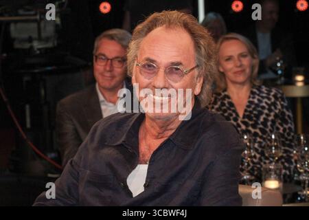 abb Hugo Egon Balder Entertainer, Moderator und Produzent zu Gast in der NDR Talkshow , aus dem NDR 3 Studio AM 08.August 2025 in Hamburg Hamburg Deutschland *** abb Hugo Egon Balder Entertainer, présentateur et producteur en tant qu'invité sur le talk-show NDR , du studio NDR 3 le 08 août 2025 à Hambourg Allemagne Banque D'Images