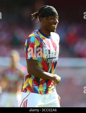Londres, Royaume-Uni. 09 août 2025. Londres, Angleterre, 09 août 2025 : Noni Madueke (20 Arsenal) souriant dans l'échauffement avant le match de la Coupe Emirates entre Arsenal et Athletic Club à l'Emirates Stadium à Londres, en Angleterre. (Jay Patel/SPP) crédit : photo de presse sportive SPP. /Alamy Live News Banque D'Images
