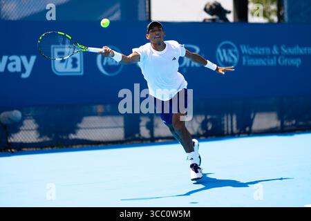 MASON, OHIO - 09 AOÛT : Félix Auger-Aliassime du Canada en action lors du troisième jour de l'Open de Cincinnati au Lindner Family Tennis Center le 09 août 2025 à Mason, Ohio. (Photo de Mauricio Paiz) Banque D'Images