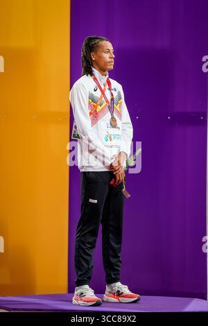 Tampere, Finalnd. 10 août 2025. Elliot Vermeulen sur le podium après le 1500m des Championnats d'Europe d'athlétisme U20, à Tampere, Finlande, dimanche 10 août 2025. Les championnats d'Europe U20 se déroulent du 07 au 10 août. BELGA PHOTO COEN SCHILDERMAN crédit : Belga News Agency/Alamy Live News Banque D'Images