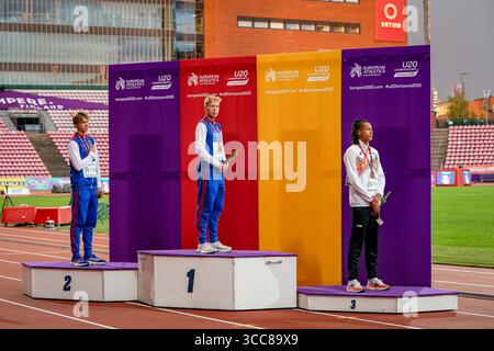 Tampere, Finalnd. 10 août 2025. Elliot Vermeulen sur le podium après le 1500m des Championnats d'Europe d'athlétisme U20, à Tampere, Finlande, dimanche 10 août 2025. Les championnats d'Europe U20 se déroulent du 07 au 10 août. BELGA PHOTO COEN SCHILDERMAN crédit : Belga News Agency/Alamy Live News Banque D'Images