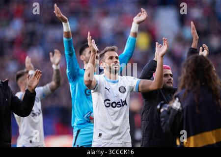 4 novembre 2023, PAMPELUNE, NAVARRE, ESPAGNE : Christian Stuani du Girona FC réagit aux supporters après le match LaLiga EA Sports entre CA Osasuna et Girona FC à El Sadar le 4 novembre 2023, à Pampelune, Espagne. (Crédit image : © Ricardo Larreina/AFP7 via ZUMA Press Wire) Banque D'Images