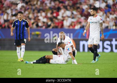 25 octobre 2022, SÉVILLE, SÉVILLE, ESPAGNE : Youssef en-Nesyri du Sevilla FC s'est blessé lors du match de la Ligue des champions de l'UEFA, Groupe G, entre le Sevilla FC et le FC Copenhague à l'Estadio Ramon Sanchez Pizjuan le 25 octobre 2022 à Séville, Espagne. (Crédit image : © Joaquin Corchero/AFP7 via ZUMA Press Wire) Banque D'Images