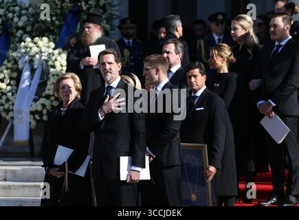 16 janvier 2023, Athènes, Grèce : la reine Anne Marie de Grèce avec sa famille aux funérailles de l'ancien roi Constantin II de Grèce, dans la cathédrale métropolitaine (crédit image : © Aristidis Vafeiadakis/ZUMA Press Wire) Banque D'Images