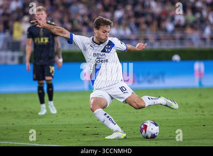 11 août 2023, Pasadena, Californie, États-Unis : Sergio Canales #10 du CF Monterrey passe le ballon lors de leur match des quarts de finale de la Coupe des ligues 2023 contre le Los Angeles Football Club le vendredi 11 août 2023 au Rose Bowl Stadium de Pasadena, Californie. Monterrey bat LAFC, 3-2. ARIANA RUIZ/PI (crédit image : © PI via ZUMA Press Wire) Banque D'Images