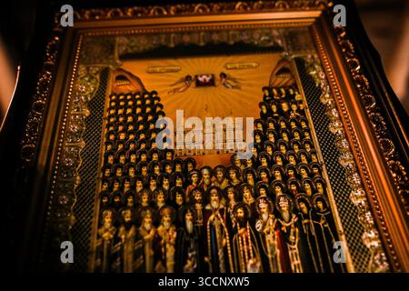 30 décembre 2018 - Kiev, Kiev, Ukraine - le Lavra des grottes de Kiev est sous la juridiction de l'Église orthodoxe ukrainienne (autonome au sein du Patriarcat de Moscou). Datant du XIe siècle, c'est le monastère le plus prestigieux d'Ukraine. Conçu pour concurrencer l'église Sainte-Sophie de Constantinople, la cathédrale Sainte-Sophie de Kiev symbolise la ''nouvelle Constantinople'', capitale de la principauté chrétienne créée au XIe siècle dans une région évangélisée après le baptême de Vladimir en 988. L'influence spirituelle et intellectuelle du Lav de Kievo-Pechersk Banque D'Images