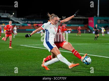 Juillet 25 2023 : Nadine Riesen (Suisse) et Frida Maanum (Norvège) s'affrontent pour le ballon lors d'un match du Groupe A - Coupe du monde féminine de la FIFA, Australie et Nouvelle-Zélande 2023, Suisse vs Norvège, au FMG Stadium Waikato, Hamilton, Nouvelle-Zélande. Kim Price/CSM (crédit image : © Kim Price/CSM via ZUMA Press Wire) Banque D'Images