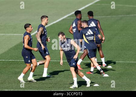18 août 2023, VALDEBEBAS, MADRID, ESPAGNE : Nacho Fernandez pendant la journée de formation du Real Madrid célébrée à Ciudad Deportiva Real Madrid le 18 août 2023, à Valdebebas, Madrid, Espagne. (Crédit image : © Oscar J. Barroso/AFP7 via ZUMA Press Wire) Banque D'Images