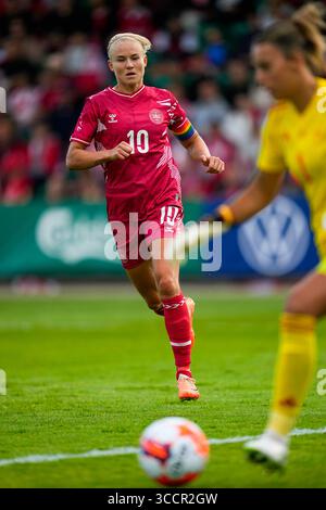 05 juillet 2023 : Pernille Harder (Danemark) regarde lors d'un match amical féminin de l'UEFA, Danemark vs Espagne, au stade Gladsaxe, Copenhague, Danemark. Kim Price/CSM (crédit image : © Kim Price/CSM via ZUMA Press Wire) Banque D'Images