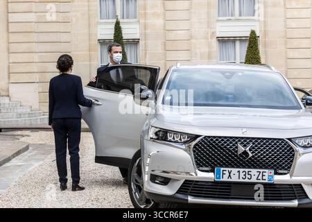 28 avril 2021, Paris, Ile-de-France (région, France : le ministre de la solidarité et de la santé, Olivier Veran, à la sortie du Conseil des ministres, à l'Elysée le 28 avril 2021. (Crédit image : © Sadak Souici/ZUMA Press Wire) Banque D'Images