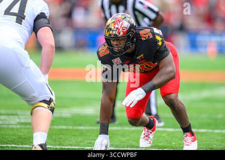08 octobre 2022 : le linebacker des Maryland Terrapins Durell Nchami (30) s'aligne sur la ligne de scrimmage pendant le match de football NCAA entre les Maryland Terrapins et les Purdue Boilermakers au SECU Stadium de College Park, MD. Reggie Hildred/CSM (crédit image : © Reggie Hildred/CSM via ZUMA Press Wire) Banque D'Images