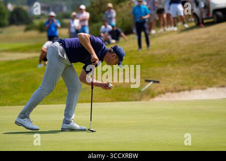 25 juin 2023, Pleneuf, France : STUART MANLEY lance son ballon sur le green du 18ème trou lors de la 4ème manche du Golf Blue Green de Pleneuf Val Andre le 25 juin 2023 à Pleneuf, France. (Crédit image : © Glenn Gervot/ZUMA Press Wire) Banque D'Images