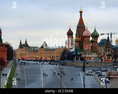 place rouge et st basils cathédrale moscou Banque D'Images