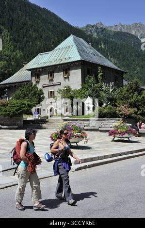 FRANCE, HAUTE-SAVOIE (74) VALLÉE DE CHAMONIX ET MONTAGNES DU MONT-BLANC, COMMUNE DE CHAMONIX-MONT-BLANC, MAISON DE MONTAGNE, BUREAU DES GUIDES DE MONTAGNE Banque D'Images