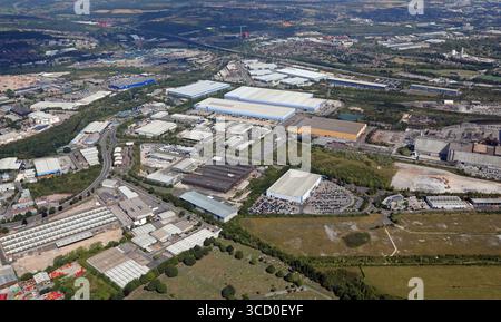 Vue aérienne depuis le S W de la région de Tinsley à Sheffield. La vue montre Motorpoint au premier plan et J34 de M1 à Meadowhall au loin. Banque D'Images