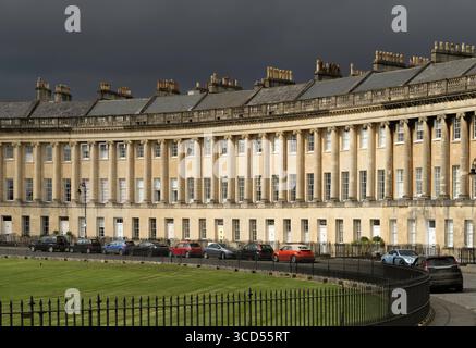 Le Royal Crescent à Bath, Somerset, Angleterre Banque D'Images