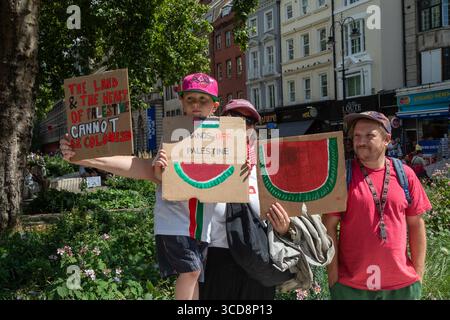 Londres, Royaume-Uni, 9 août 2025 :- Une manifestation pro-Palestine, anti-guerre à Gaza dans le centre de Londres Banque D'Images