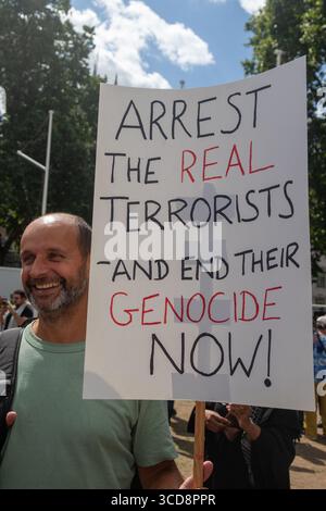 Londres, Royaume-Uni, le 9 août 2025 :- Une manifestation pro Palestine action au Parliament Square Central London Banque D'Images