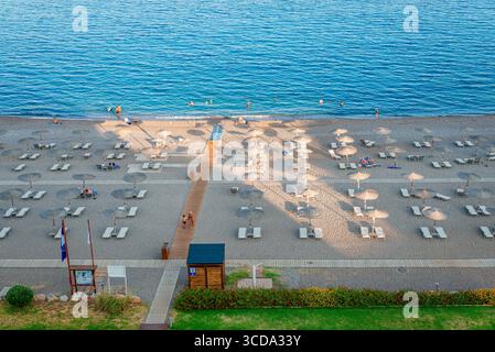 Ammoudes Beach, une plage populaire de sable fin et de galets dans la région nord-est de Rhodes Island, Dodécanèse, Grèce Banque D'Images