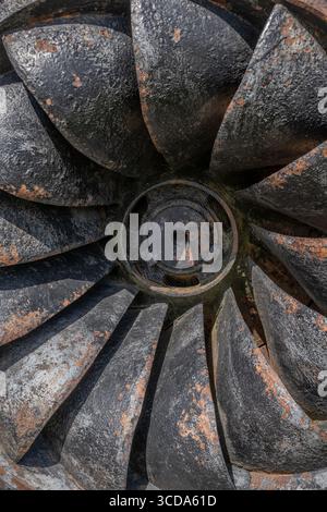 Aubes de la turbine Francis de la centrale hydroélectrique de Keila-Joa en Estonie. Banque D'Images