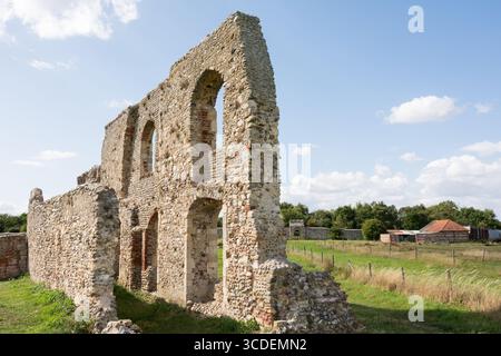 Les ruines du monastère de Greyfriars (alias Greyfriars Medieval Friary) Dunwich, Suffolk, Angleterre, Royaume-Uni Banque D'Images