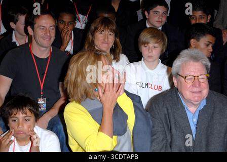 Jason Isaacs, Beeban Kidron, Emma Thompson et Sir Alan Parker lors de la séance photo FILMCLUB organisée à la Morpeth School à Portman place, Londres, le 12 juin 2008 Banque D'Images