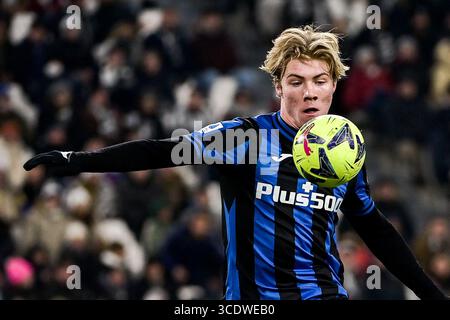 Torino, Italie. 22 janvier 2023. Foto Marco Alpozzi/LaPresse 22 Gennaio 2023 - Torino, Italia - sport, calcio - Juventus vs Atalanta - Campionato Italiano di calcio Serie A TIM 2022/2023 - Juventus Stadium. Nella foto : Rasmus Hojlund(Atalanta BC) ; 22 janvier 2023 Turin, Italie - sport, calcio - Juventus vs Atalanta - Championnat italien de football de série A 2022/2023 - stade de la Juventus. Sur la photo : Rasmus Hojlund(Atalanta BC) ; crédit : LaPresse/Alamy Live News Banque D'Images