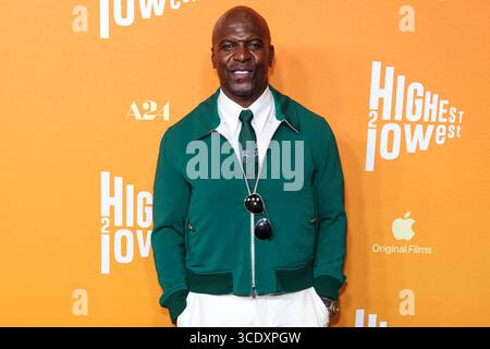 MIRACLE MILE, LOS ANGELES, CALIFORNIE, États-Unis - 13 AOÛT : L'acteur américain, animateur de télévision et ancien joueur de football professionnel Terry Crews arrive à la projection spéciale de Los Angeles des films originaux Apple et 'Highest 2 Lower' d'A24 qui s'est tenue au Ted Mann Theater à l'Academy Museum of Motion Pictures le 13 août 2025 à Miracle Mile, Los Angeles, Californie, États-Unis. (Photo de Xavier Collin/image Press Agency) Banque D'Images