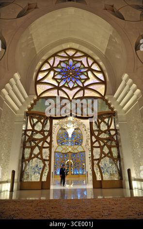 Zone d'ablution de la Grande Mosquée .Sheikh Zayed, Abu Dhabi eau Banque D'Images