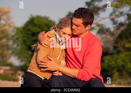 Eenie Meanie est un futur thriller américain écrit et réalisé par Shawn Simmons, dans son premier long métrage. Samara Weaving dirige une distribution d'ensemble qui comprend Karl Glusman, Jermaine Fowler, Marshawn Lynch, Randall Park, Steve Zahn, et Andy Garcia. Banque D'Images