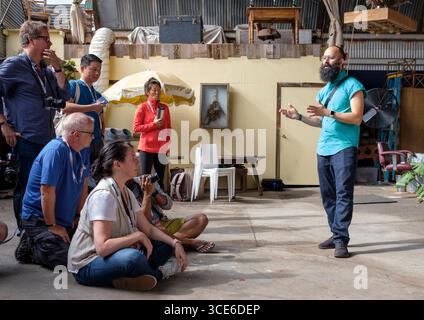 Omar Z. Robles photographie enseignement atelier sur la photographie de danse au cours de la 2018 Festival Fujifilm, Venice, Los Angeles County, Californie, USA Banque D'Images