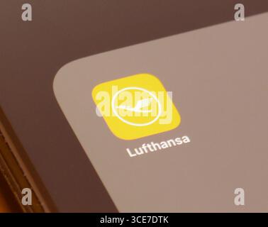 Application Lufthansa Airline Flights sur un écran de smartphone Banque D'Images