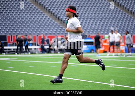 Houston, Texas, États-Unis. 16 août 2025. Le quarterback C.J. Stroud (7 ans) des Texans de Houston se réchauffe avant le match de pré-saison entre les Texans de Houston et les Panthers de la Caroline à Houston, Texas, le 16 août 2025. (Crédit image : © Erik Williams/ZUMA Press Wire) USAGE ÉDITORIAL SEULEMENT ! Non destiné à UN USAGE commercial ! Banque D'Images