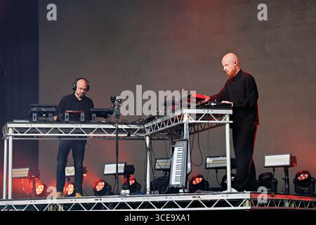 Londres, Royaume-Uni. 16 août 2025. Tinlicker in the Park 2025 - South Facing Festival, au Crystal Palace Bowl à Londres, Royaume-Uni. (Photo de 李世惠/Voir Li/Picture Capital) crédit : Voir Li/Picture Capital/Alamy Live News Banque D'Images