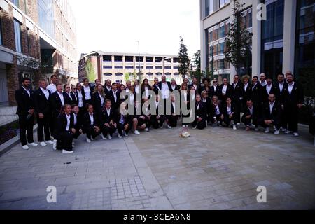 Sunderland, Angleterre, 16 août 2025. L'équipe féminine de rugby d'Angleterre et le personnel de la Coupe du monde féminine accueillent l'événement à l'hôtel de ville de Sunnderland. Crédit : Colin Edwards/Alamy Live News Banque D'Images