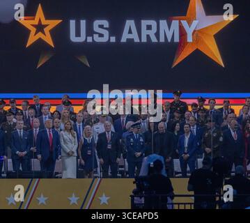 WASHINGTON, D.C. – 14 juin 2025 : le président Donald J. Trump et d’autres dignitaires sont vus lors d’une célébration du 250e anniversaire de l’armée américaine. Banque D'Images