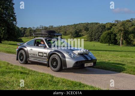 2003 No.1 modifié en argent Porsche 911 Carrera 4S Tip S Tiptronic S Auto Rally car car, essence coupé essence 3600 cc ; Wheels Up North, Renntag High peformance Vehicles passionnés d'événement à Leighton Hall Estate, Carnforth, Royaume-Uni Banque D'Images