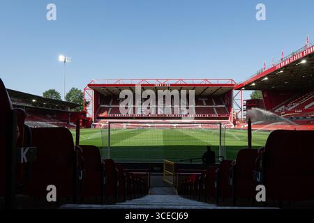Nottingham, Royaume-Uni. 17 août 2025. Vue générale du City Ground, stade de Nottingham Forrest devant le match de première League de Nottingham Forest vs Brentford au City Ground, Nottingham. Le crédit photo devrait se lire : Craig Thomas/Sportimage crédit : Sportimage Ltd/Alamy Live News Banque D'Images