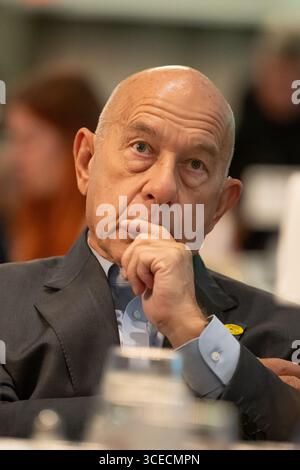 Houston, États-Unis. 16 août 2025. Le maire de Houston, John Whitmire, assiste à la Journée annuelle du souvenir de l'esclavage qui se tient au Wyndham Houston NRG/Medical Center à Houston, Texas, le 16 août 2025. (Photo de Marcus Ingram/Sipa USA) crédit : Sipa USA/Alamy Live News Banque D'Images