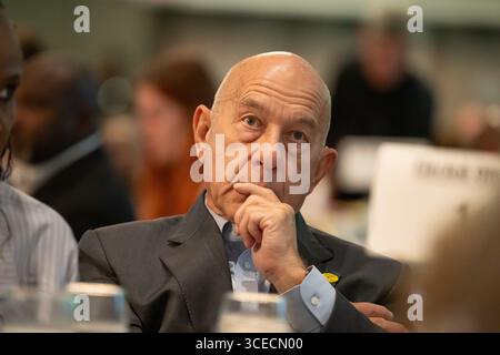 Houston, États-Unis. 16 août 2025. Le maire de Houston, John Whitmire, assiste à la Journée annuelle du souvenir de l'esclavage qui se tient au Wyndham Houston NRG/Medical Center à Houston, Texas, le 16 août 2025. (Photo de Marcus Ingram/Sipa USA) crédit : Sipa USA/Alamy Live News Banque D'Images